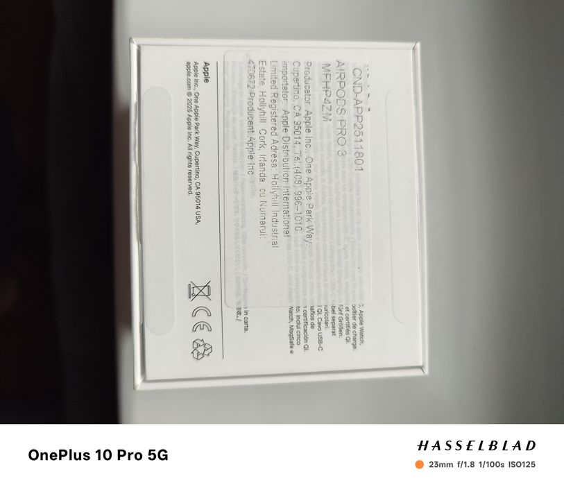 vand 1 cutie Apple iphone 17 pro max si 1 cutie airpods pro