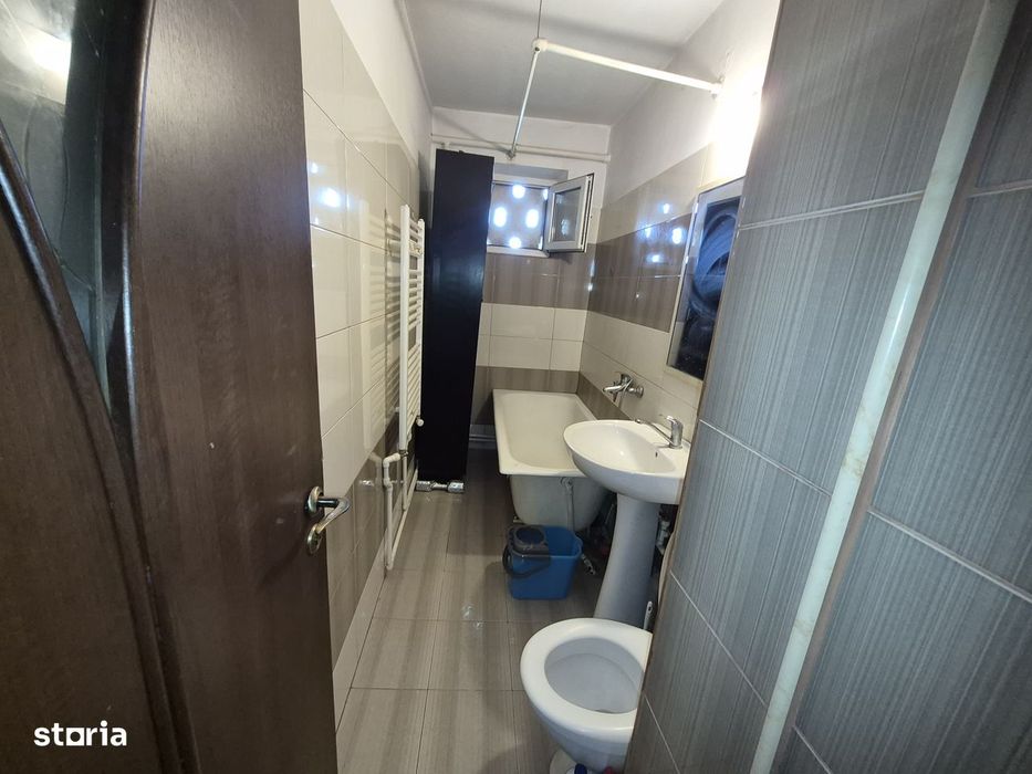 Apartament cu 2 camere nedecomandat zona Mircea cel Bătrân  fără risc