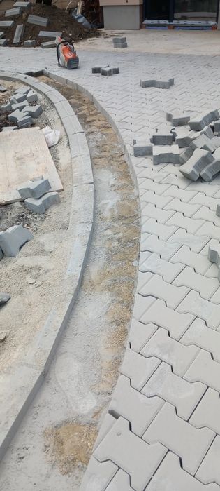 Редене на гранитни павета, бетонни павета, бордюр, тротоарни плочии др