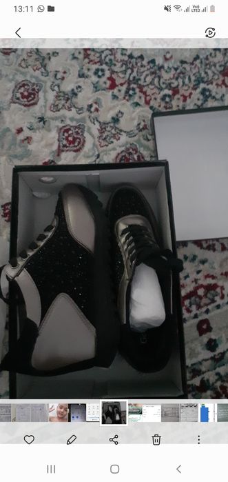 Продам крассовки женские