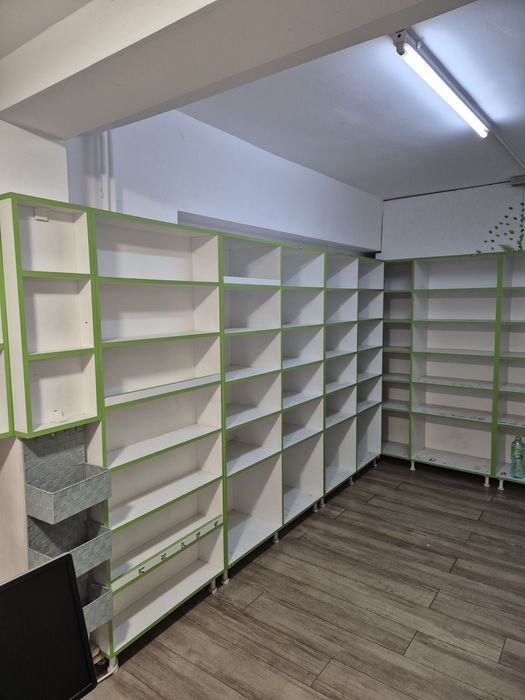 Mobilier magazin mixt/ aprozar