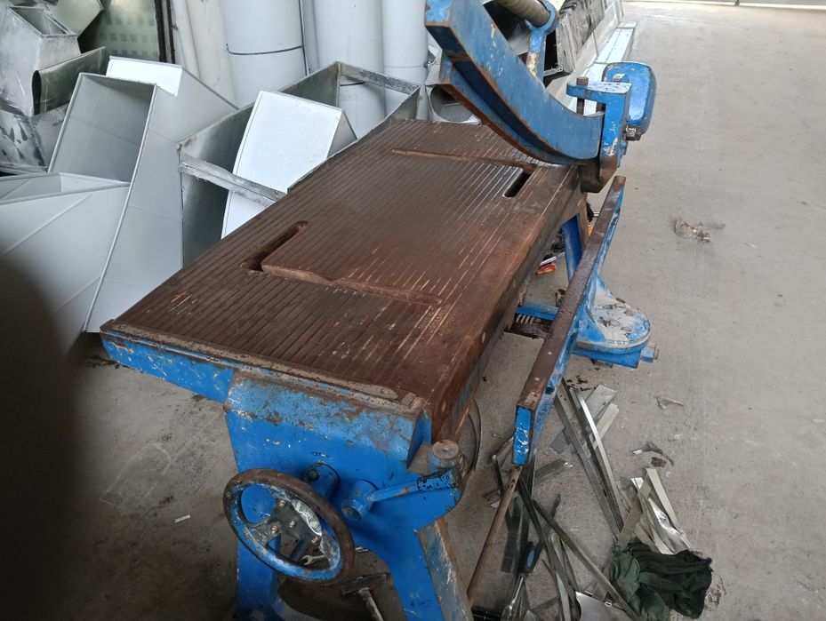 Гильотина ручная