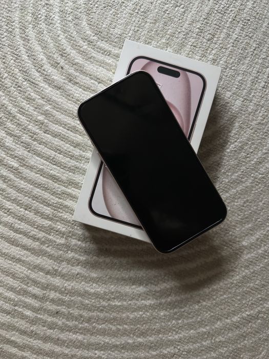 Продам Iphone 15 256gb