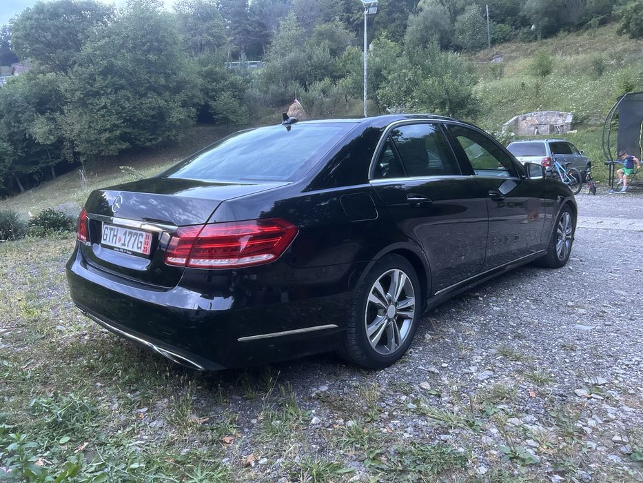 Mercedes E200 impecabil recent adus