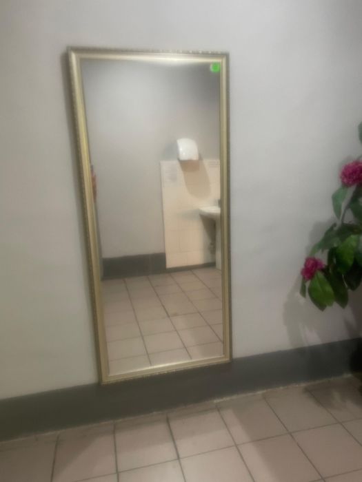 Зеркало в отличном состоний