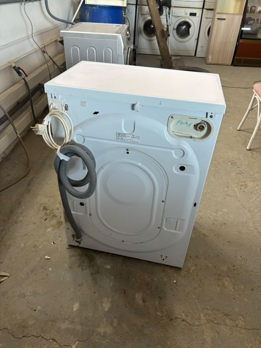 Стиральная машина Indesit 5 кг