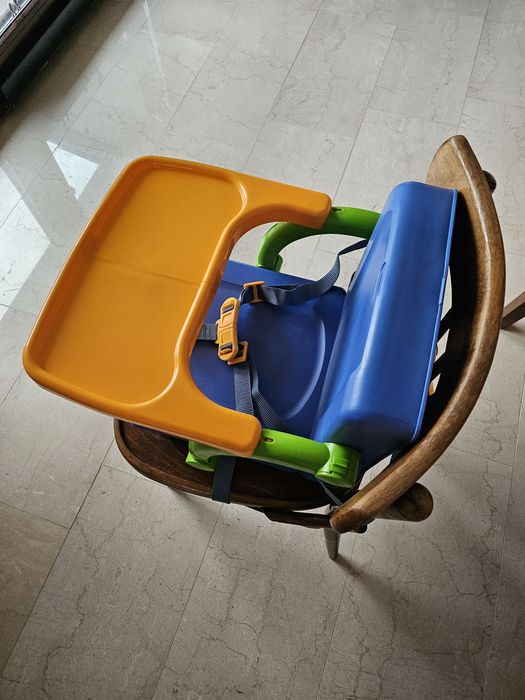 Повдигащо и преносимо столче за хранене Kids kit