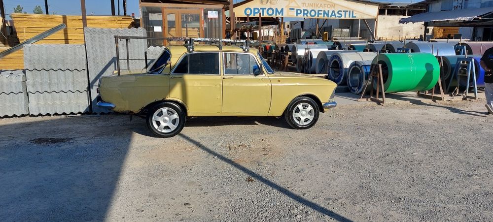 Moskivich 412 YURIB TURGAN Mashina