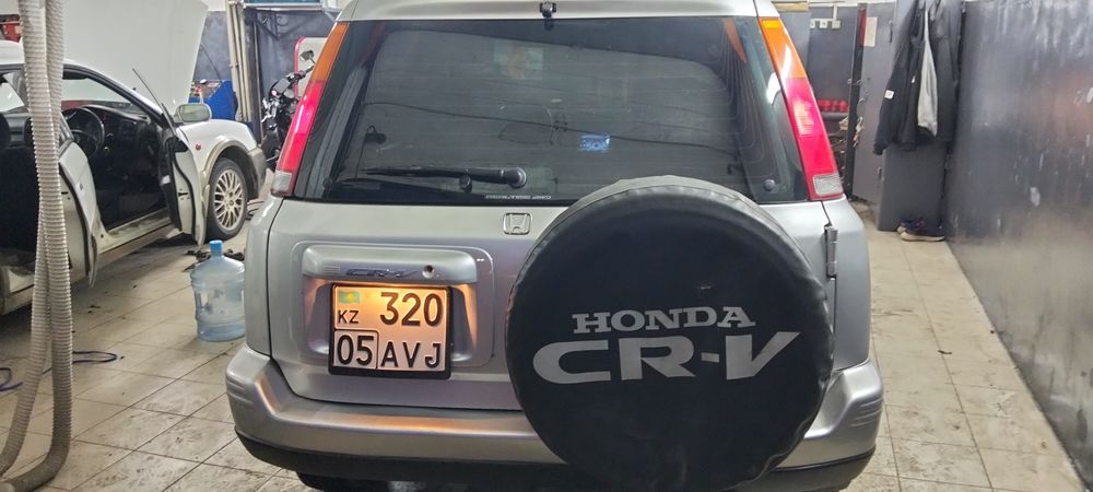 Продам машину Хонду срВ