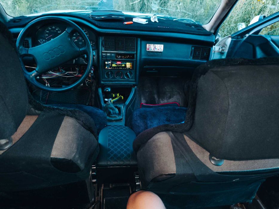 Продам машину Ауди 80 б3