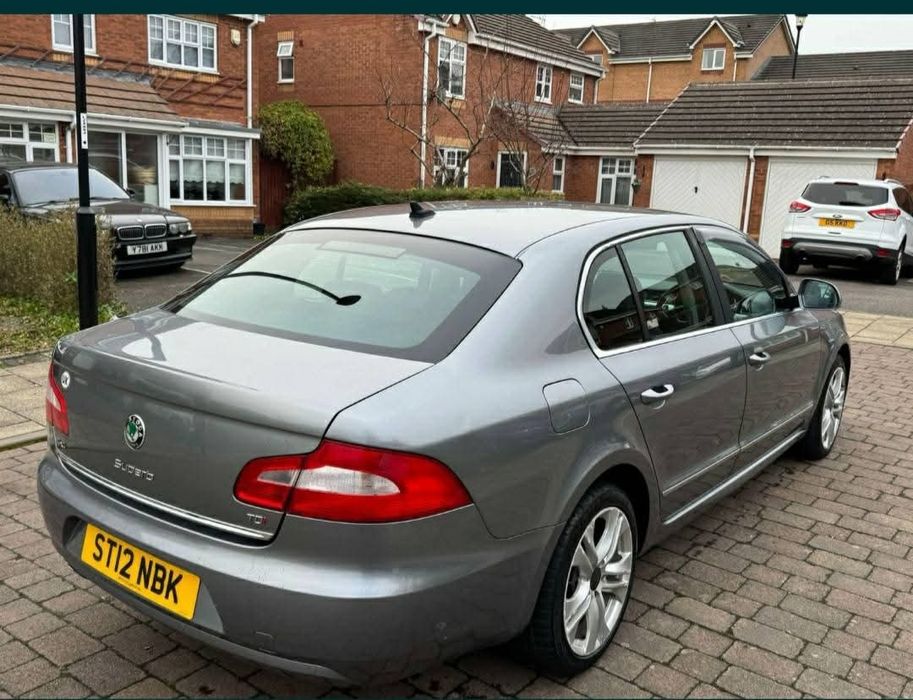 Dezmembrez Skoda superb 2