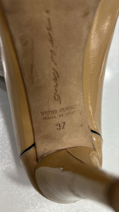 Туфли лаковые Италия.