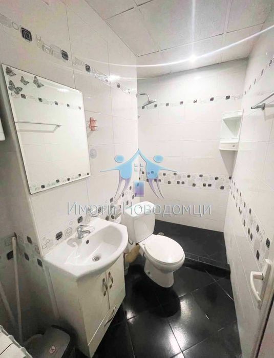 Продава се двустаен апартамент в гр.Шумен, кв.Добруджа.