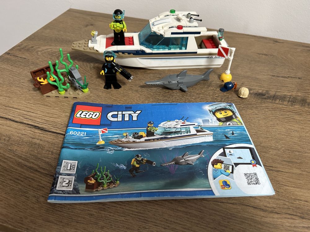 Lego 60221 sale diving yacht