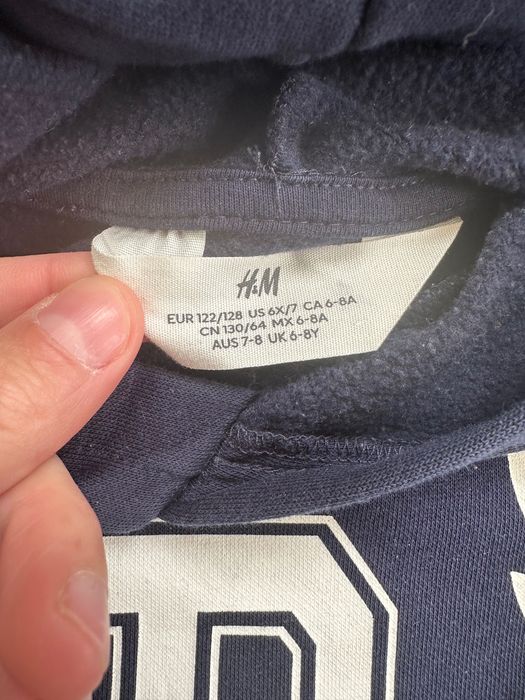 3 блузи с качулка, пижама със Соник, горнище с цип, елек - размер 128