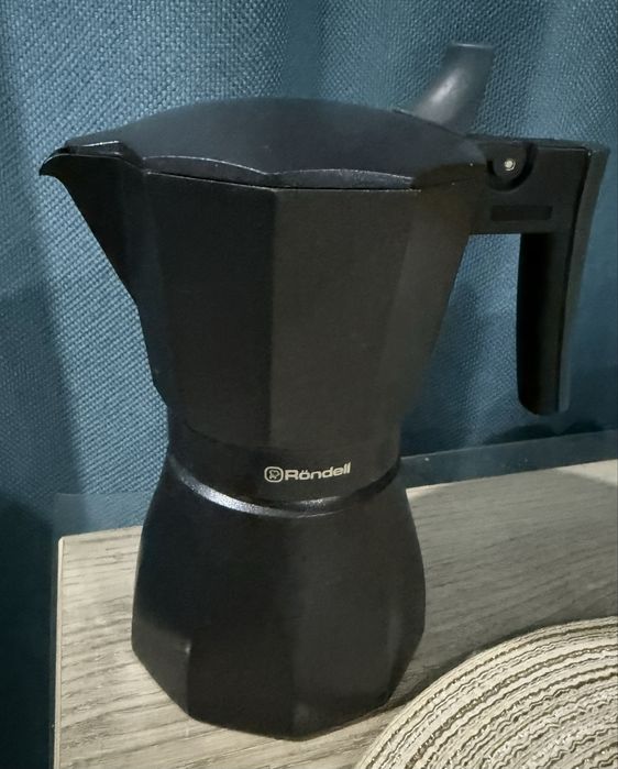 Гейзерная кофеварка