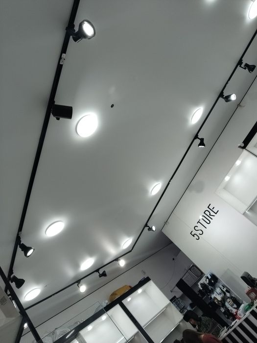 Услуга натяжные потолкй