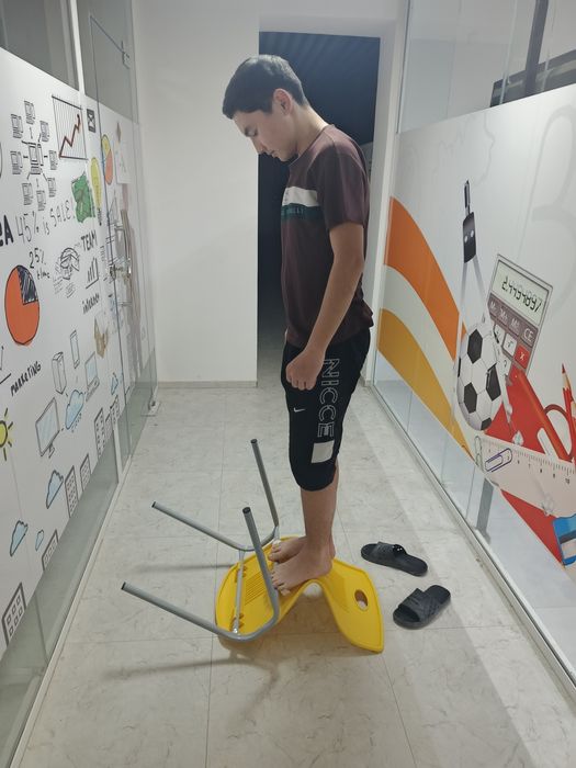 Stul, kursi sotiladi