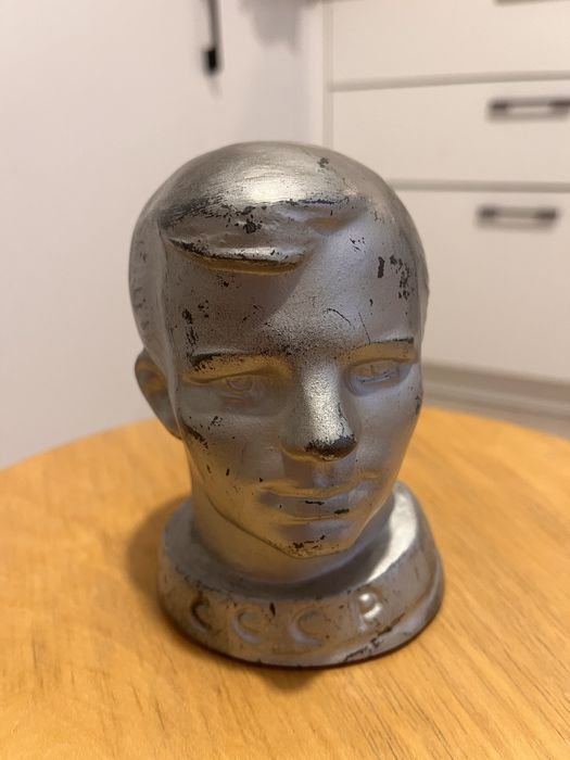 Гагарин бюст металл 1960 годы