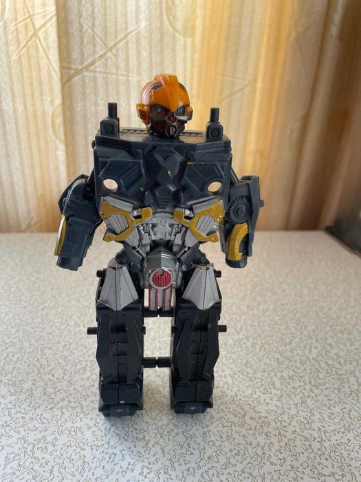 Машинки трансформеры разные