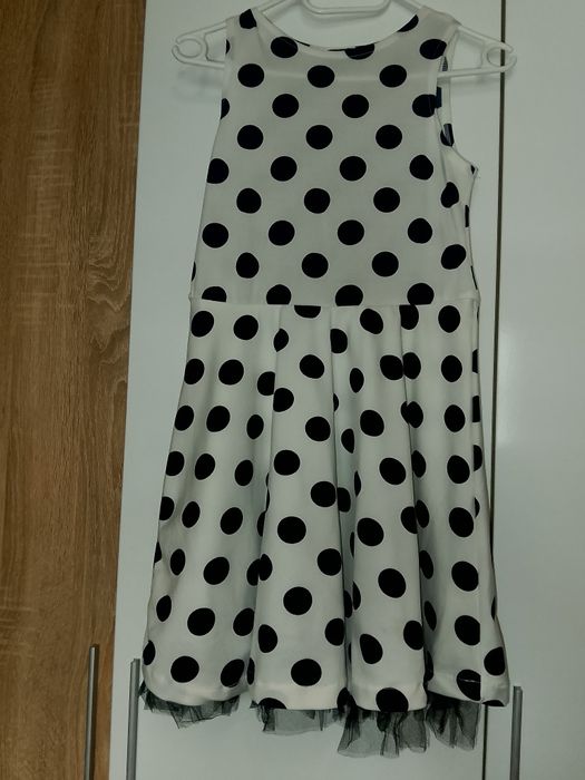 Страхотна рокля с дантела