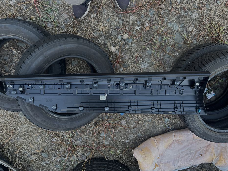 Лайстна врата Хюндай/Hyundai Ioniq