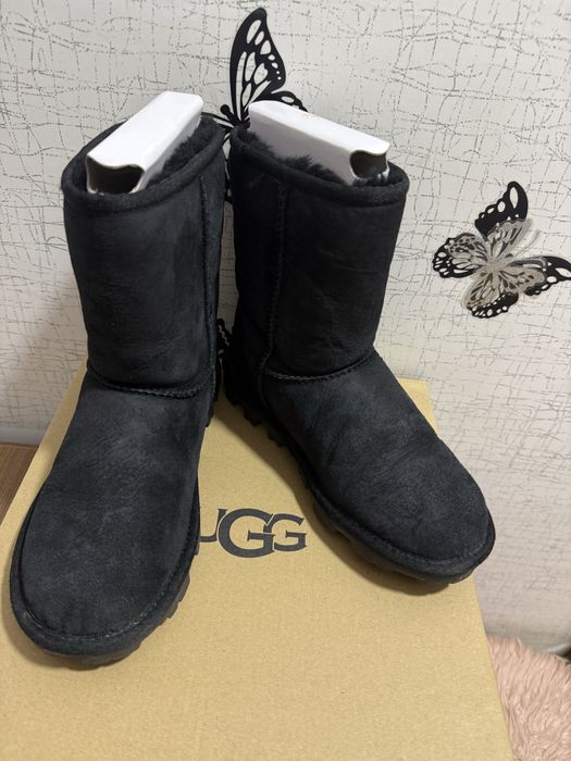 Cisme UGG marimea 36, negre, lungi, originale