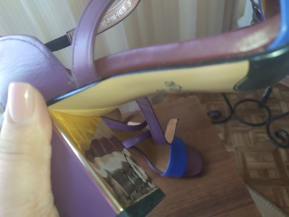 Летние босоножки