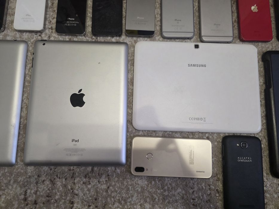 Lot Telefoane si tablete, Apple , Samsung etc.