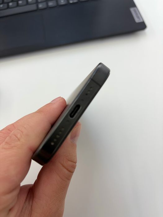 Iphone 15 pro ca nou impecabil