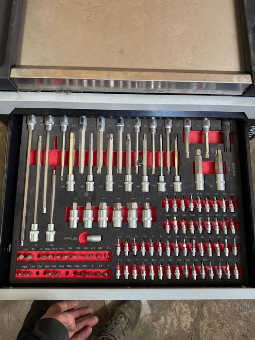 Dulap cu scurle cu livrare in toata tara