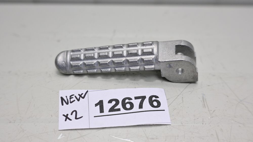 Scarita Peg Fata Dreapta Ducati Monster 796 696