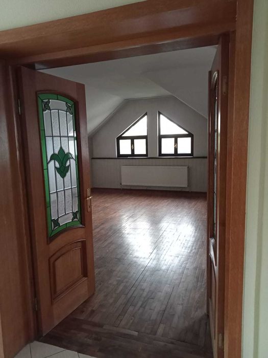 Inchiriez cladire pretabila clinica, gradinita, cladire birouri