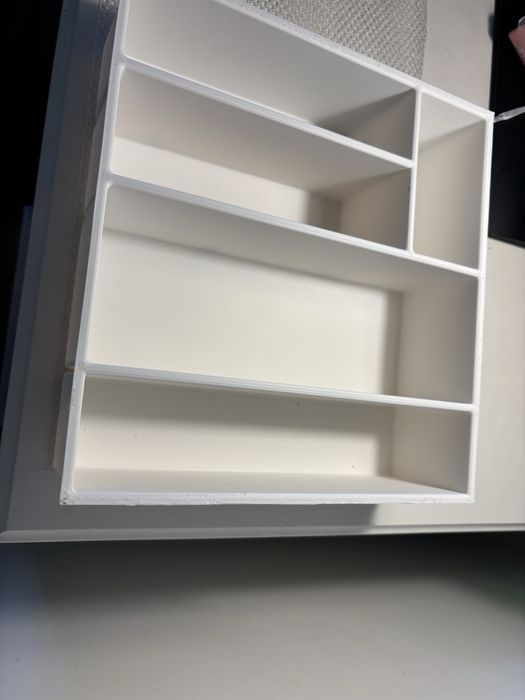 Organizator de raft personalizabil –  3D print