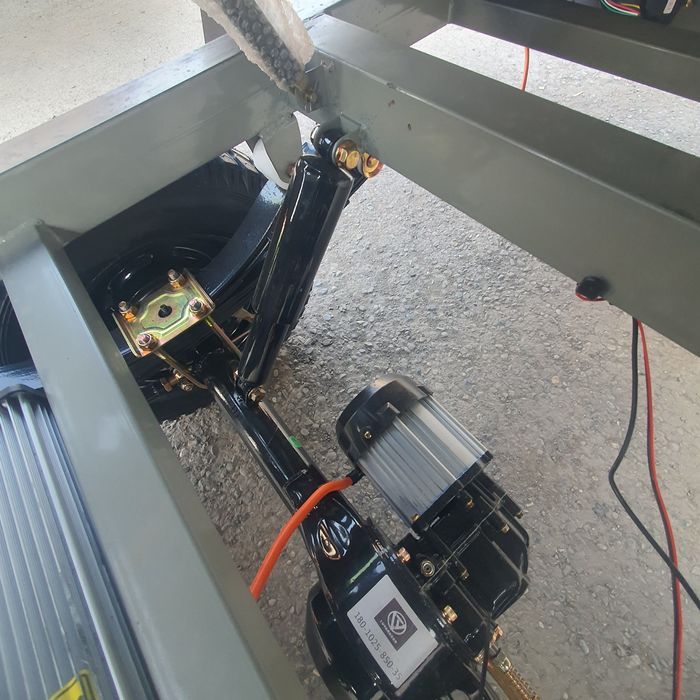 Мотороллер с кабиной муравей трицикл 1000кг | Количество ограничено!