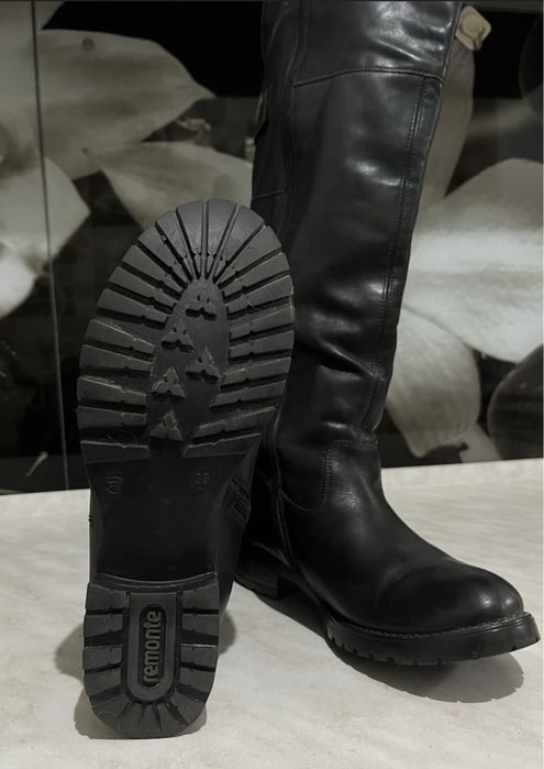 Продам сапоги в отличном состоянии