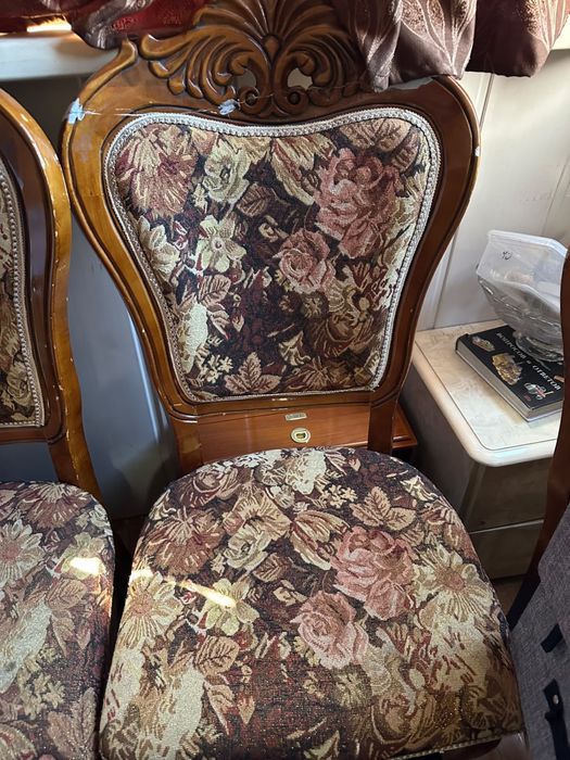 Продам стулья 6 шт