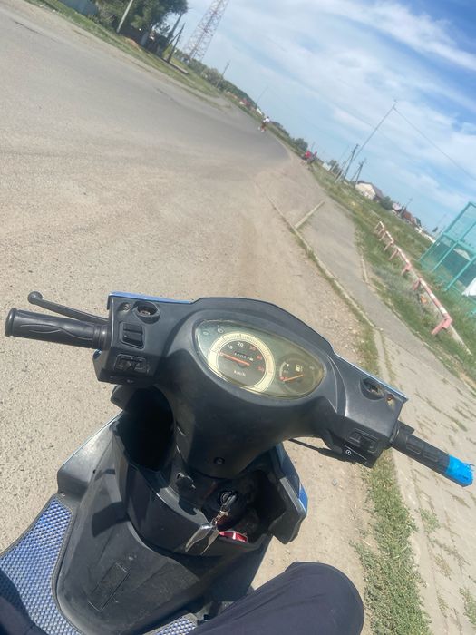 скутер м8, 2023 года