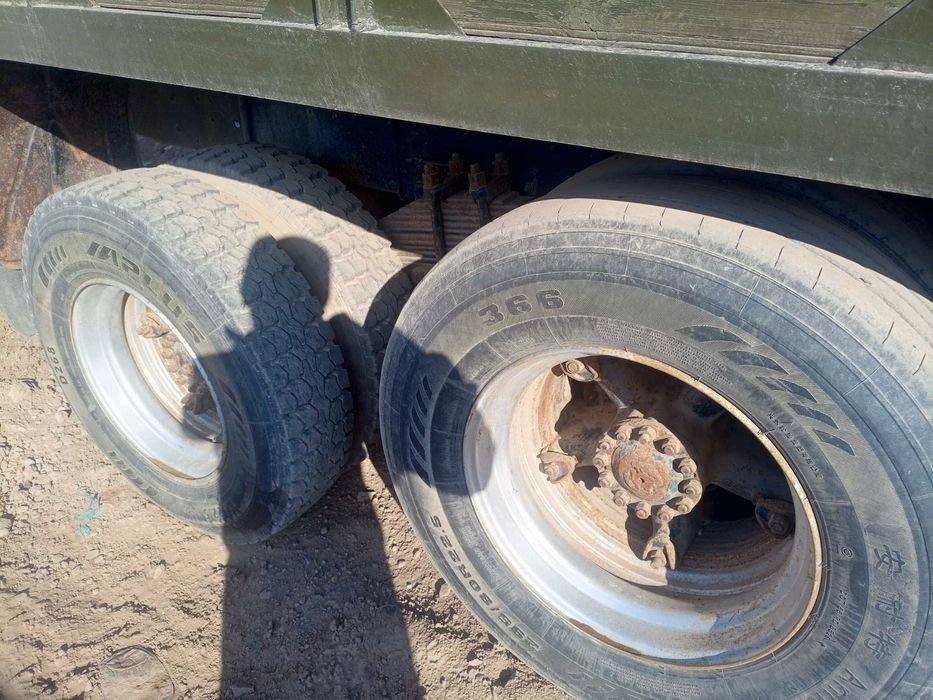 КАМАЗ сотилади прицеп билан срочно 1997