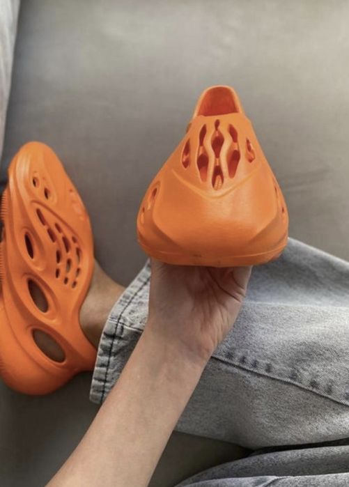 Yeezy boots тапки