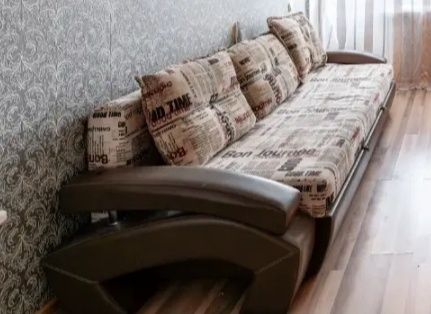 Продам диван недорого
