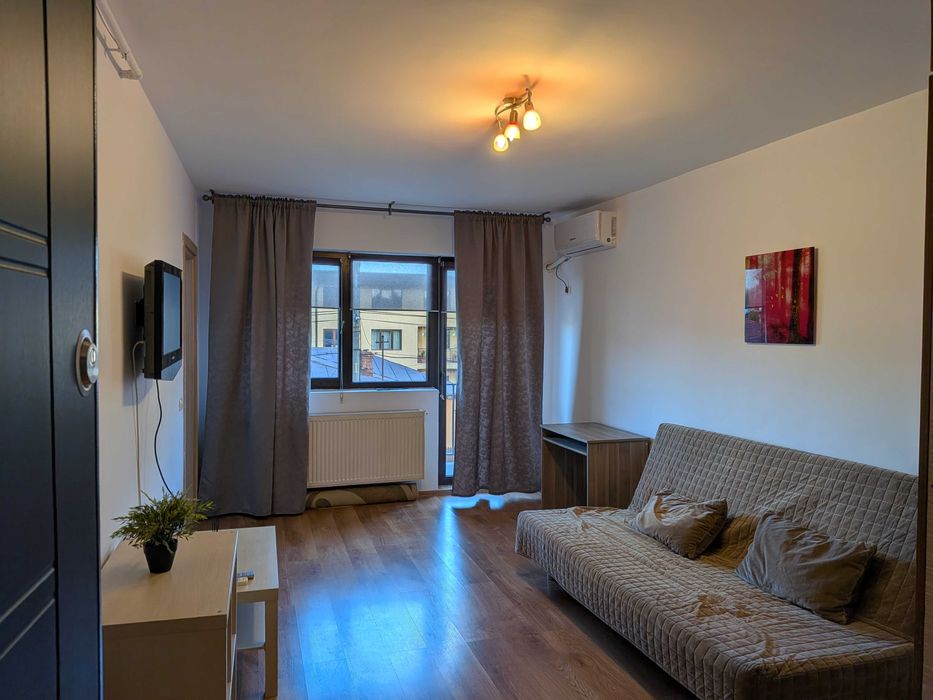 Inchiriez garsonieră modernă 32 mp | Metrou Păcii 11 min | Bloc 2014 | AC | Proprietar