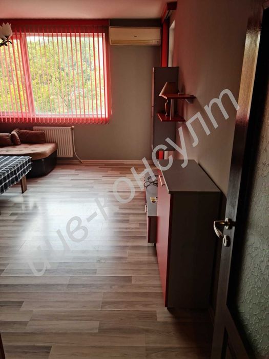 Дава се под наем Двустаен апартамент в Велико Търново, Колю Фичето - 65 кв.м за 357 € - Снимка #3