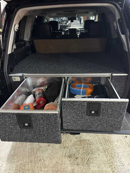 Автомобиль Land Cruiser