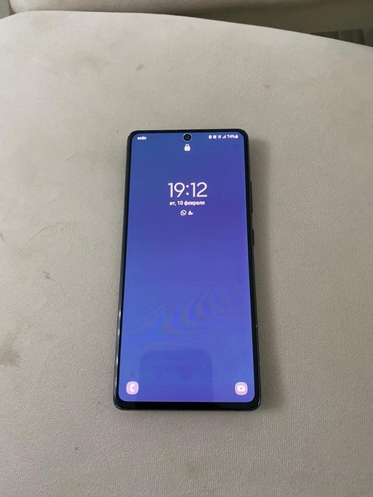 Самсунг С10 лайт      .