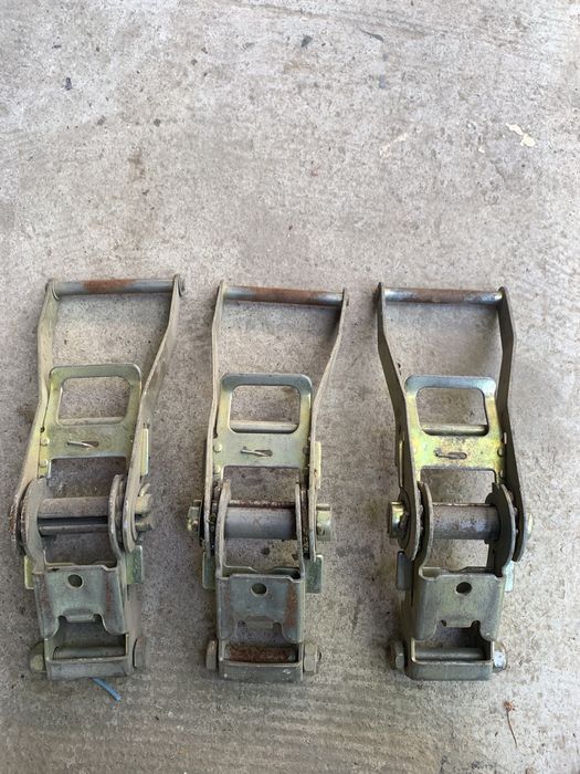 Продается застежка трещотка