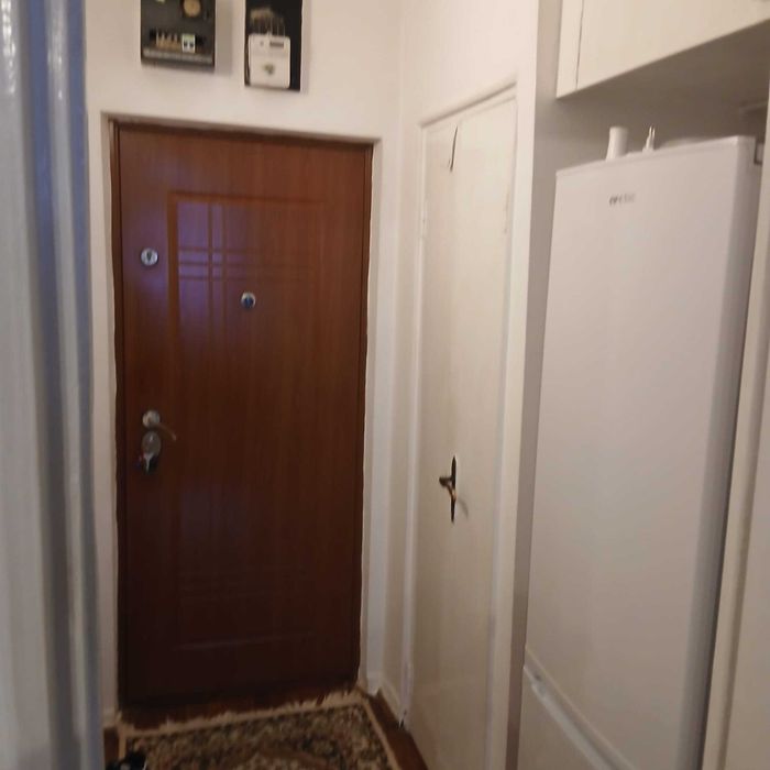 Proprietar ,vand garsonieta30 mp,comfort 1,et 2 din 4,Manastur str Parang nr 13,mobilata si utilata pret 89 000 €