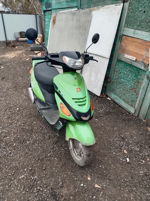 Продам скутер Рейсер 80 кубов