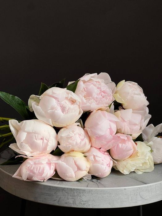 Цветы подарки розы