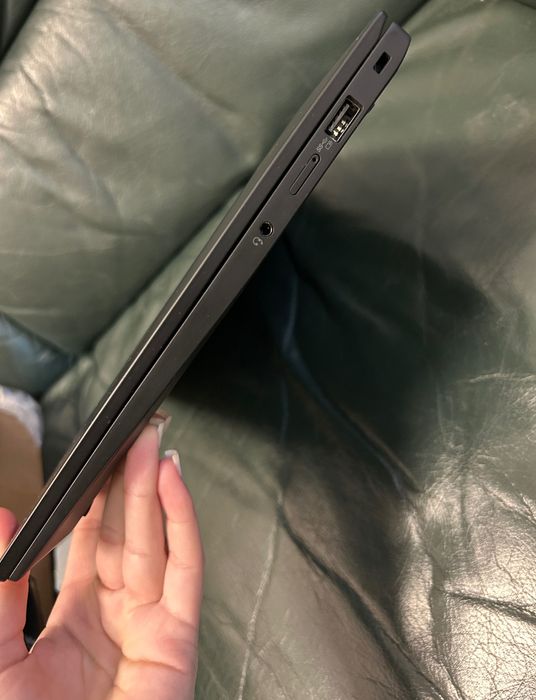 Laptop Lenovo X1 Carbon Gen 11, Intel Core i5-1335U,16GB RAM,512GB SSD